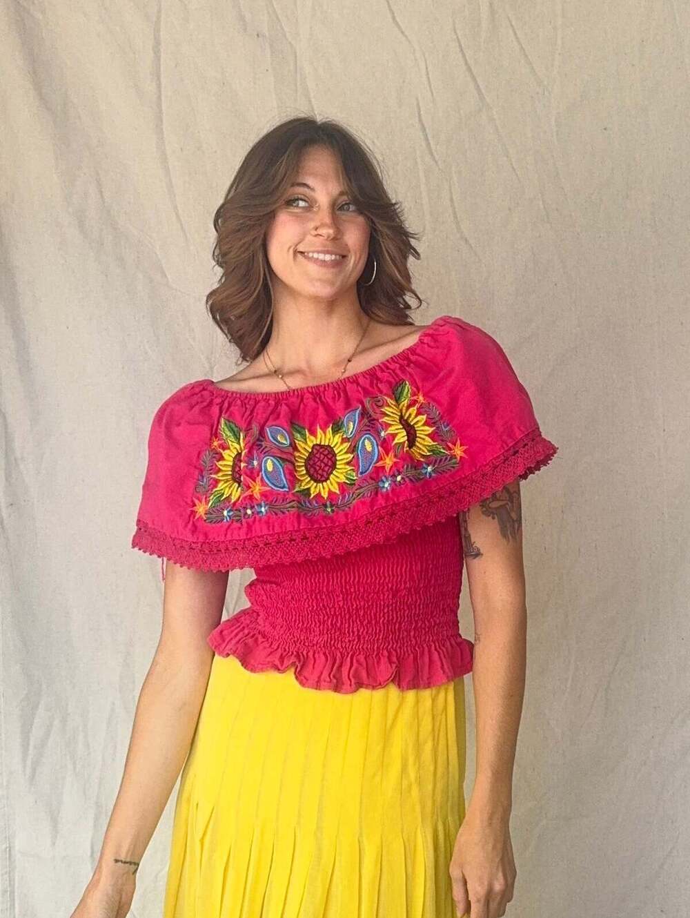 Vintage Hot Pink Off the Shoulder Embroidered Sunflower Oaxacan Summer Top - Picture 8 of 10